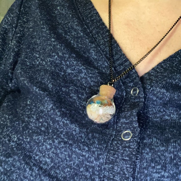 🍃🌾Nature’s whimsy long necklace glass nwt - Picture 3 of 9